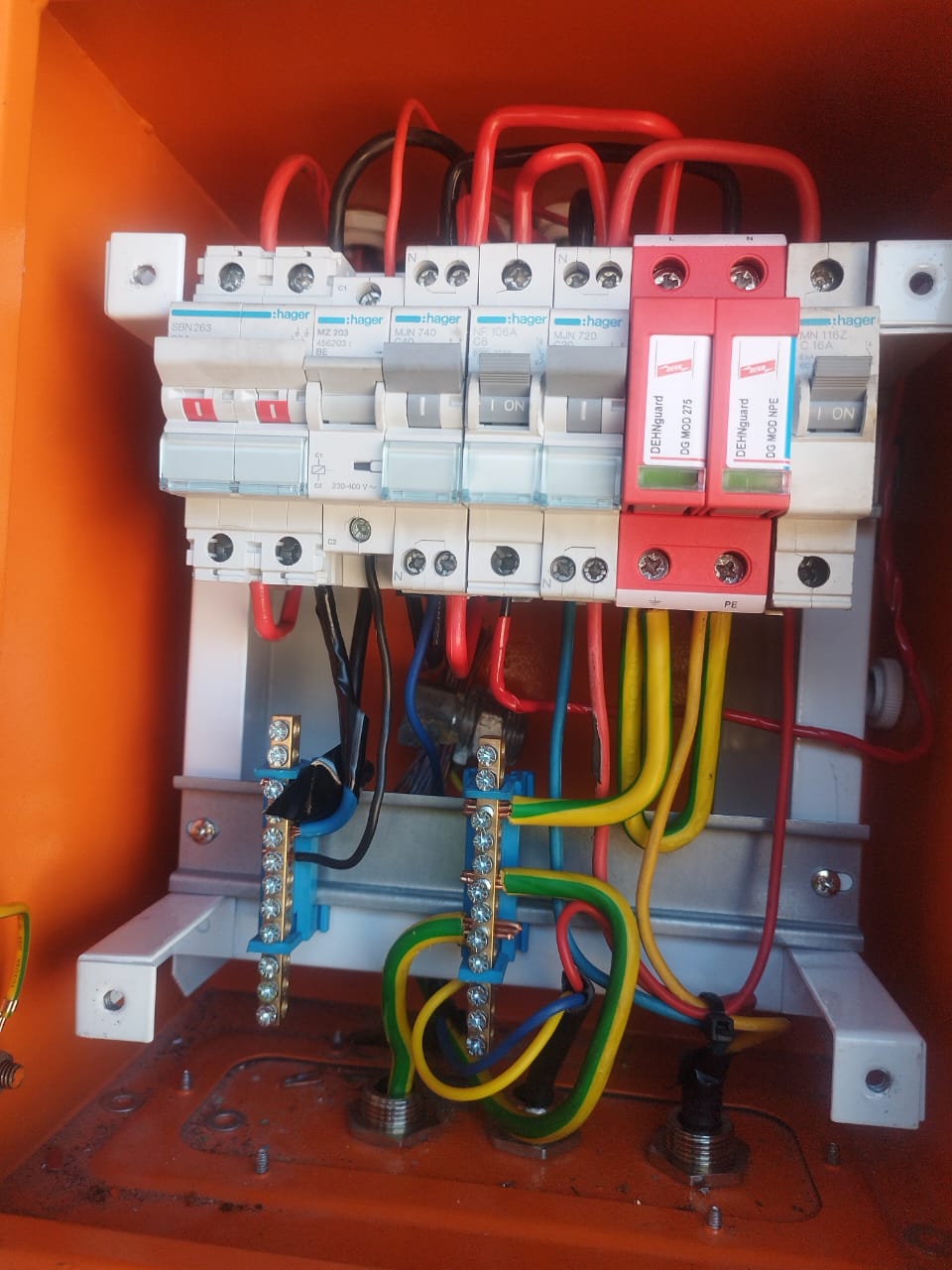 Surge protection devices and earthing